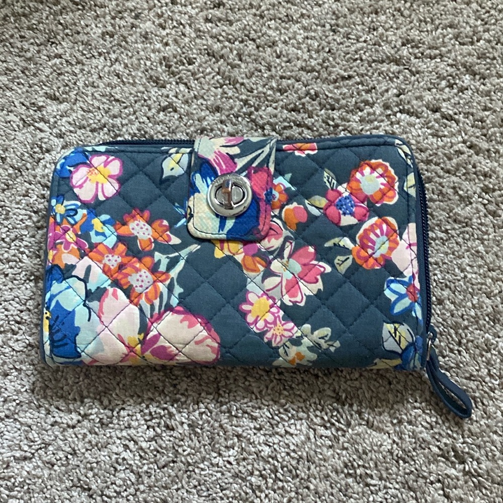 Vera Bradley Turnlock Wallet